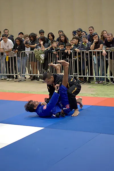 Combate de Jiu-Jitsu con gi Combate de Jiu-Jitsu con gi — LigaBJJ CR Summer 2026, Costa Rica