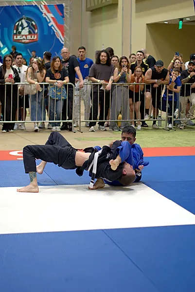 Combate de Jiu-Jitsu con gi Combate de Jiu-Jitsu con gi — LigaBJJ CR Winter 2025, Costa Rica