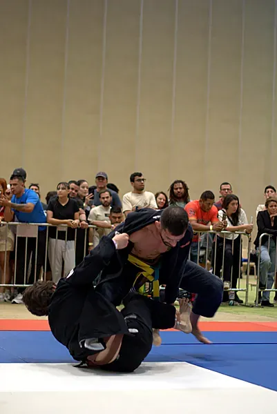 Combate de Jiu-Jitsu con gi Combate de Jiu-Jitsu con gi — LigaBJJ CR Winter 2025, Costa Rica