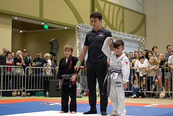 Podio de premiación con medallas de Jiu-Jitsu Podio de premiación con medallas de Jiu-Jitsu — LigaBJJ CR Winter 2025, Costa Rica