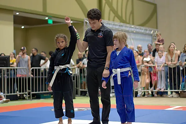Podio de premiación con medallas de Jiu-Jitsu Podio de premiación con medallas de Jiu-Jitsu — LigaBJJ CR Winter 2025, Costa Rica